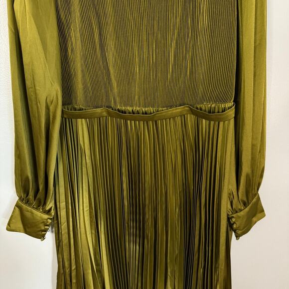 MAC DUGGAL Long Sleeve High Neck Pleated Charmeuse Olive Dress Size 14 - Picture 6 of 7